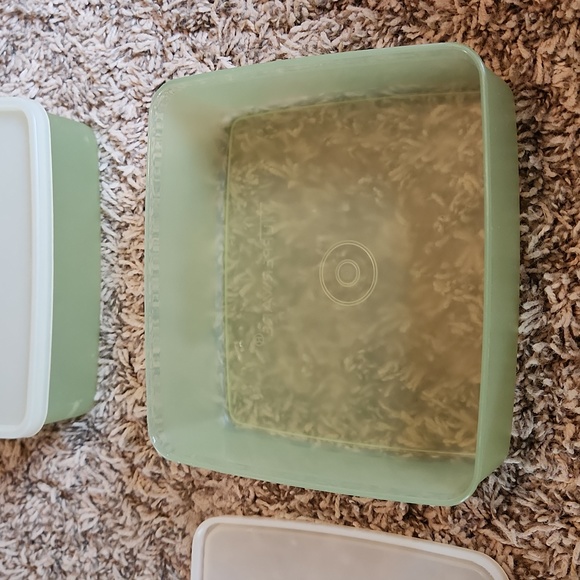 Vintage Tupperware square containers - set of 2 - Picture 4 of 6